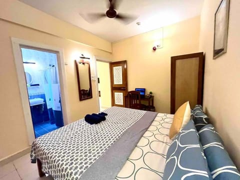 Astral 2 BHK By Godreamingstay Apartment in Candolim