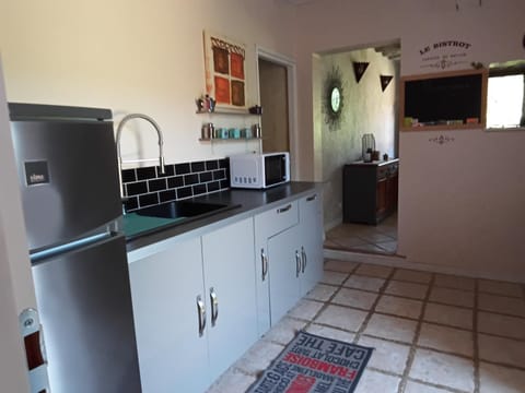 Kitchen or kitchenette, dishwasher, minibar, pet friendly