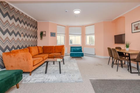 FLASH SALE Special Offer Central Hove 2 Bedroom Flat BN310FIRBASE Apartment in Hove