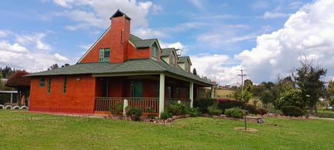 CABAÑA ANGEL SOPHIA House in Cundinamarca, Colombia