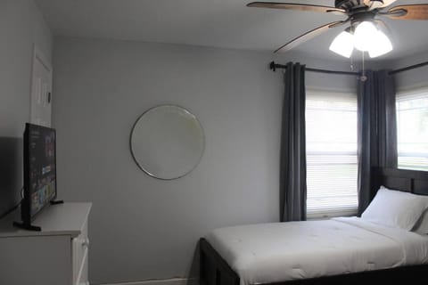 ☆The Oasis in Murray Hill☆ -sleeps 8- WiFi- Cozy House in Jacksonville