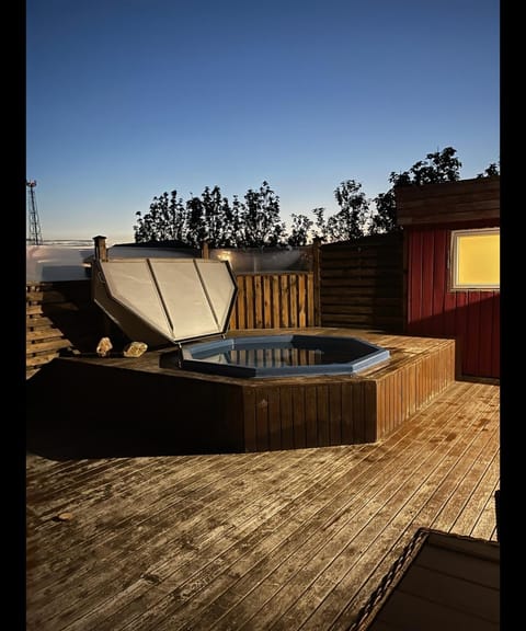 Hot Tub, Balcony/Terrace