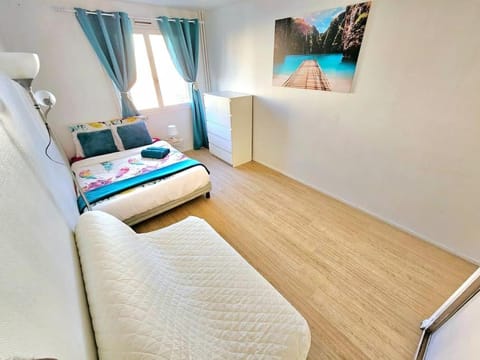 Très bel Appartement, 10 min gare, 20 min de Paris Apartment in Île-de-France