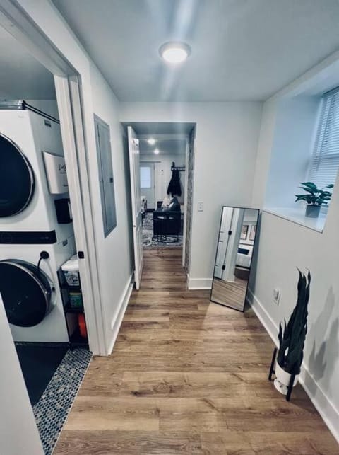 Bedroom, laundry