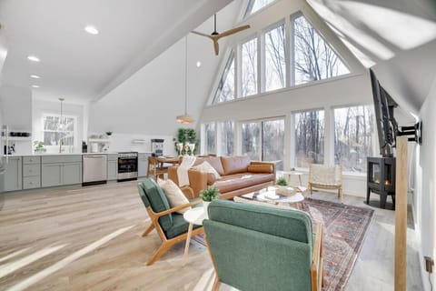 Modern A-frame in woods' embrace with a Hot Tub Haus in Hickory Run State Park