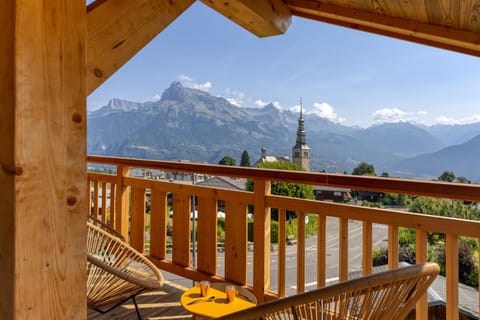 Chalet d'exception Centre Combloux - Vue panoramique Eglise, Mont Blanc Chalet in Combloux