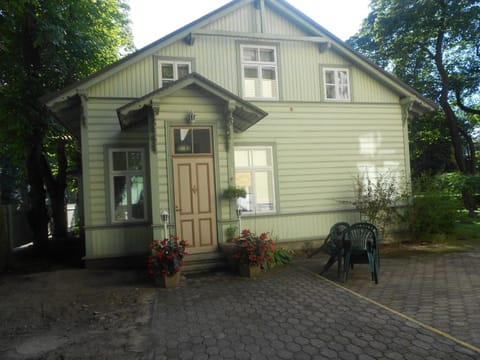 Poska Villa Guesthouse Bed and Breakfast in Tallinn