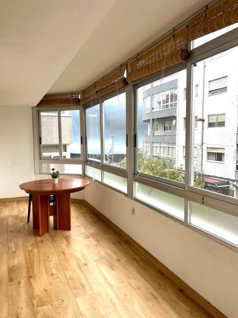 Habitación privada en Vigo, cerca del Parque Castrelos, a 5min de la playa, apartamento compartido Vacation rental in Vigo