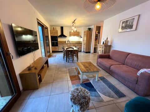 Appartement 3 Pièces, 6 Pers., Terrasse, Jardin, Parking, Proche Pistes et Navette, Serre Chevalier - FR-1-762-51 Apartment in La Salle-les-Alpes