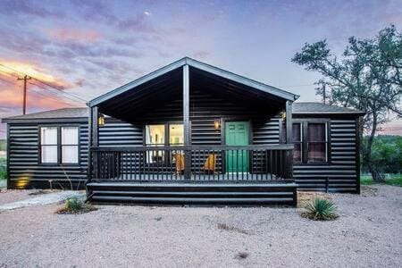 Starlight Horizon 4 Cabins (E F G & H) Casa in Canyon Lake