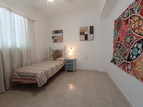 APARTMENT WITH SINGLE ROOMS House in Algodonales