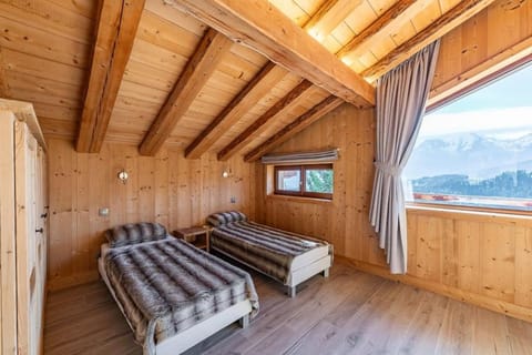 Chalet Mont Blanc - Conciergerie de la Yaute Chalet in Combloux