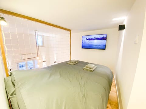 TV and multimedia, Bedroom