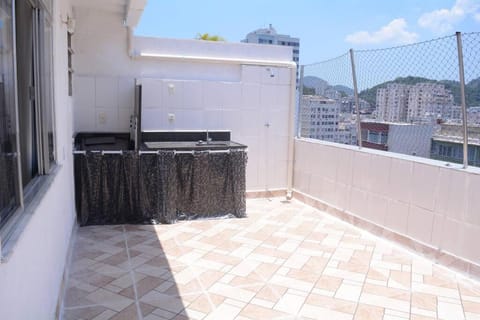 Hospede-se no Home Center Cob lll Apartment in Santa Teresa