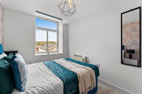 Executive Apartment -Sleeps 6 - Newly Refurbished Condominio in Dewsbury