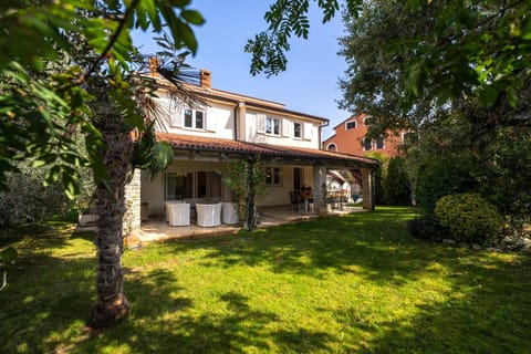 Property building, Garden, Garden, Garden view