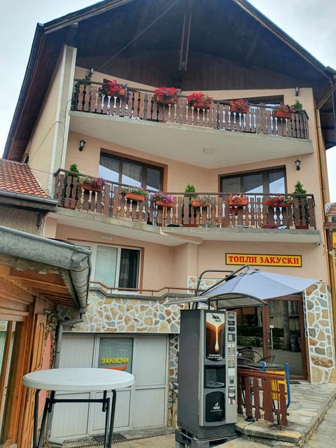 Property building, Balcony/Terrace