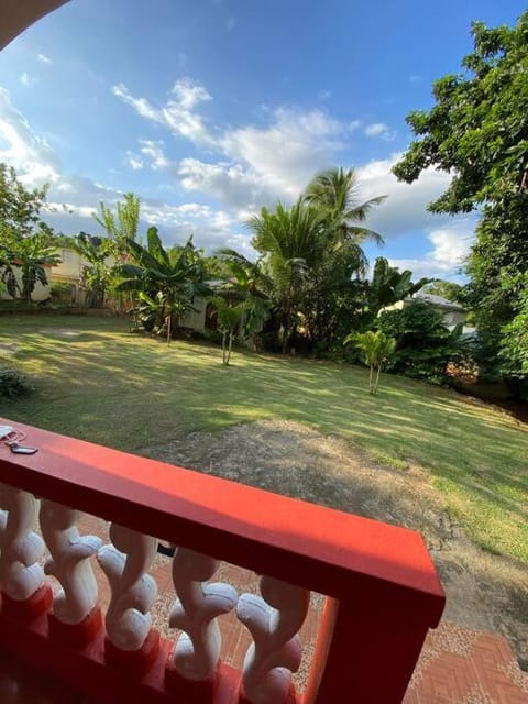 Típica casa dominicana a 12 minutos de la playa Casa in Las Galeras