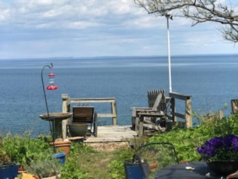 Sunset Beach House:Amazing views,Secluded,Private Beach Cottage! House in Baiting Hollow
