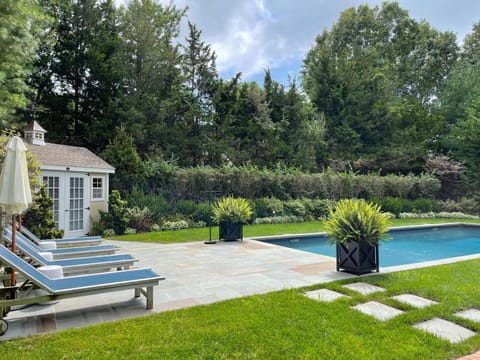 Steve's Place: Heated Pool, 3BR Southold Home, Beach House in Southold