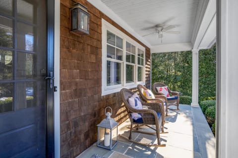 Steve's Place: Heated Pool, 3BR Southold Home, Beach Maison in Southold