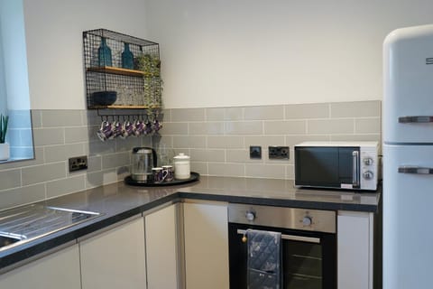 Coffee/tea facilities, Kitchen or kitchenette, minibar, pet friendly