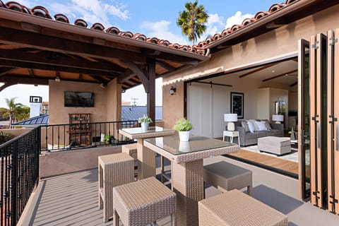 Rooftop Oceanview Patio - 5BR Remodeled Home House in Carlsbad