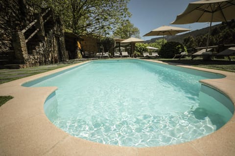 Day, Pool view, Swimming pool, sunbed