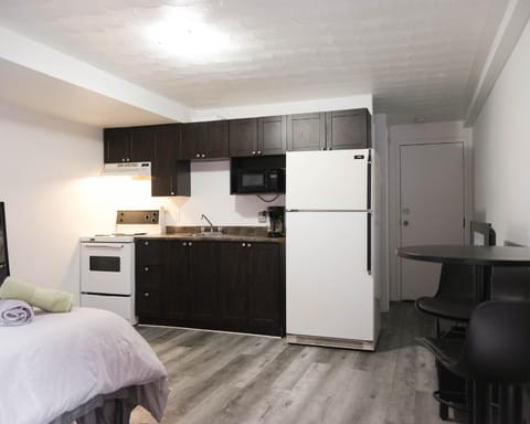 Cozy studio apartment - 240 Copropriété in Montreal
