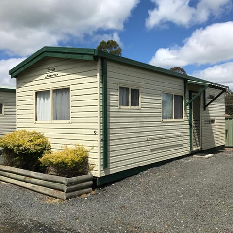 Prom Central Caravan Park Campground/ 
RV Resort in Foster