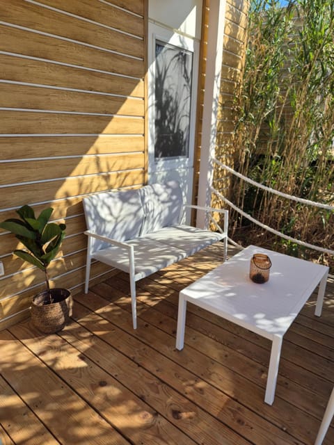 Balcony/Terrace, Seating area, sunbed