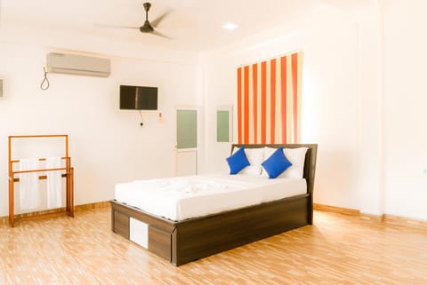 TV and multimedia, Bedroom, air conditioner