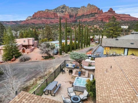 Heart of Uptown Sedona with Epic Views HotTub Trails Casa in Sedona