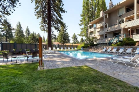 Lakeland Village 622 - Lakeside Relaxation Villa in South Lake Tahoe