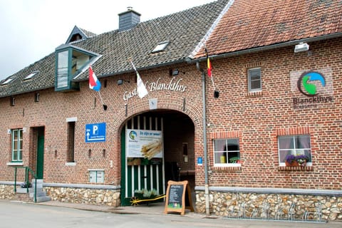 Vakantiewoningen-Pizzeria Blanckthys Voeren House in Limburg (province)
