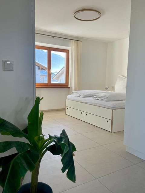 Bed, Natural landscape, Photo of the whole room, Bedroom