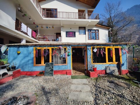 Page 3 - Riverside Rooms & Bar Hotel in Manali