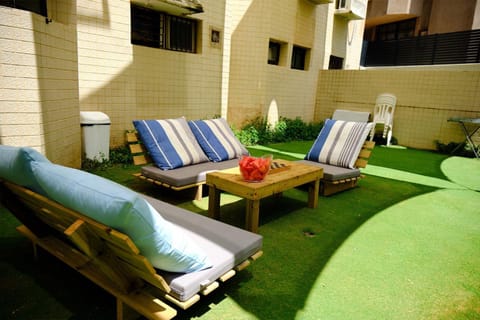 Garden, Seating area