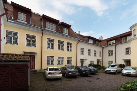 Tallinn City Apartments Old Town Toompea Condo in Tallinn