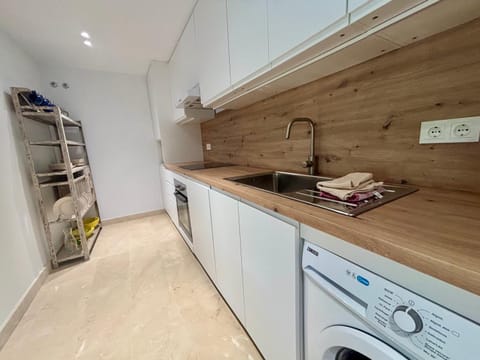 Paradis sur le Golf de le Quinta avec accès direct à la piscine Apartment in Marbella