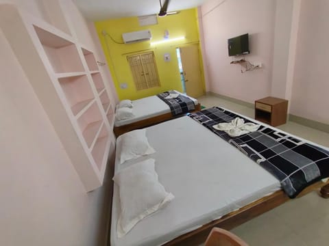 Shivangi Eco Bed and Breakfast in Puri