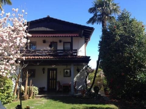 Casa Viola Gartenwohnung Apartment in Locarno