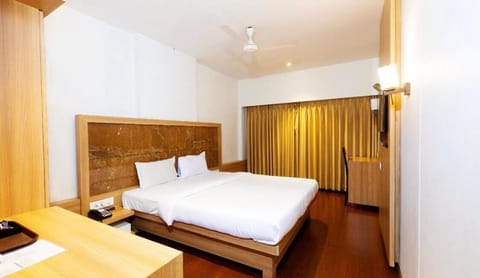 Gold Crest Business Hotel Hotel in Thane