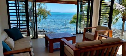 Canari Waterfront Villas Bed and Breakfast in Mauritius