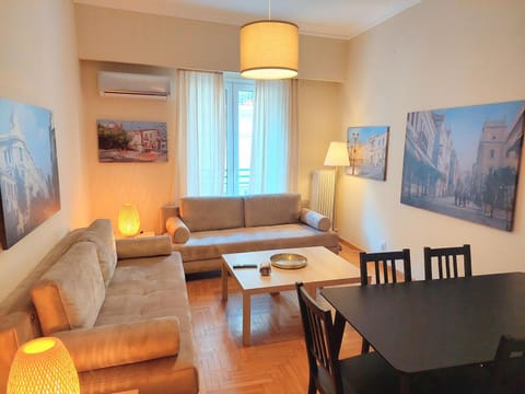 Comfortable apartment in Syntagma square Apartment in Plaka