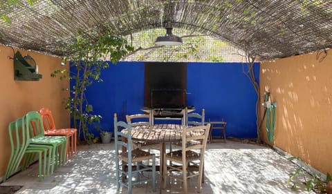 Patio, BBQ facilities, Dining area