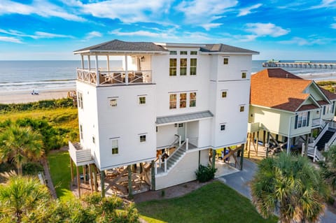 The Swell Life House in Folly Beach