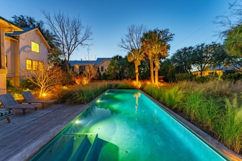Incredible Sullivan's Island Home with Pool - Monthly Rental Only Haus in Sullivans Island