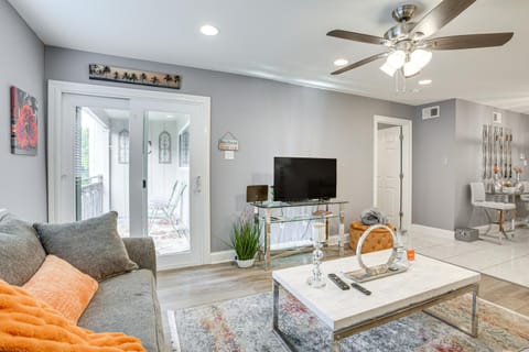 New Orleans Condo with Pool, 7 Mi to French Quarters Condo in New Orleans