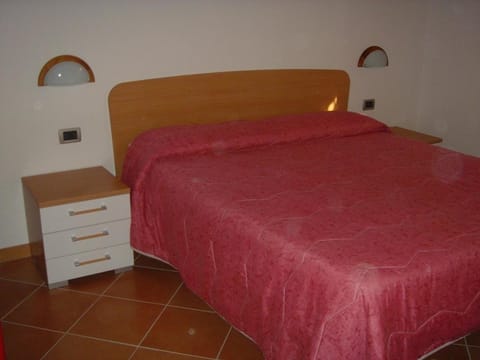 Appartement in San Zeno Di Montagna mit Terrasse und Garten und Seeblick Condo in San Zeno di Montagna